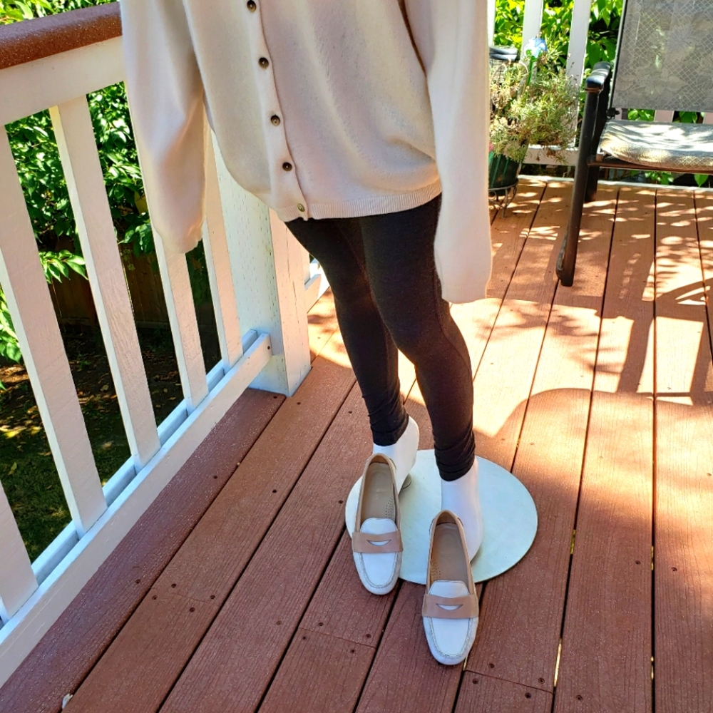 COLE HAAN LEATHER LOAFERS